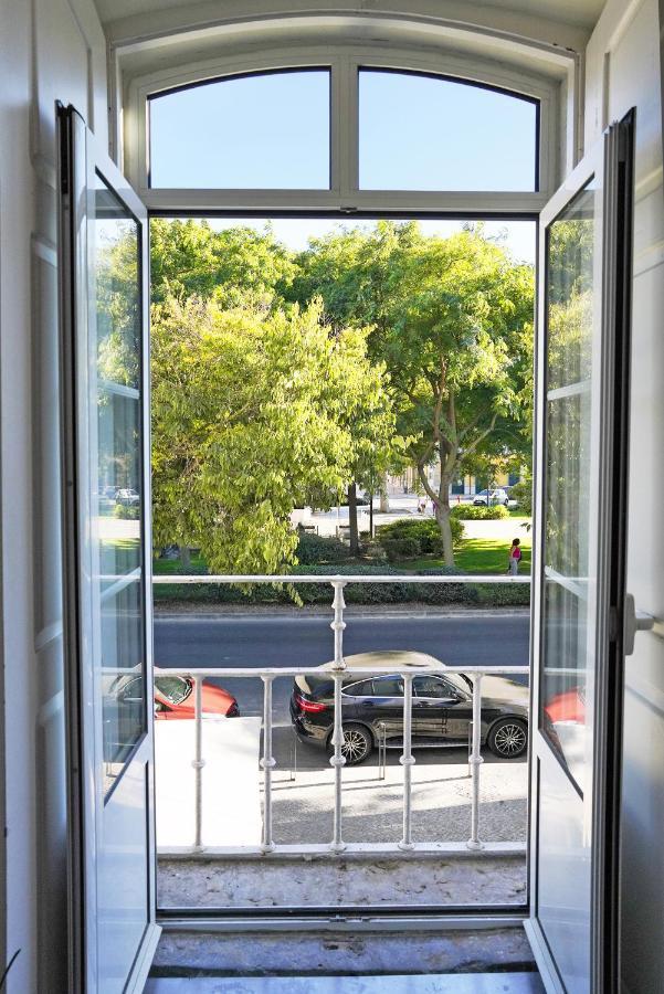 Casa St Yves - Sunny Flat In Setubal On Av Luisa Todiアパートメント エクステリア 写真