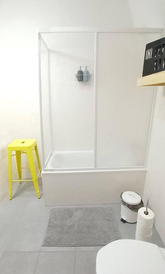 Casa St Yves - Sunny Flat In Setubal On Av Luisa Todiアパートメント エクステリア 写真